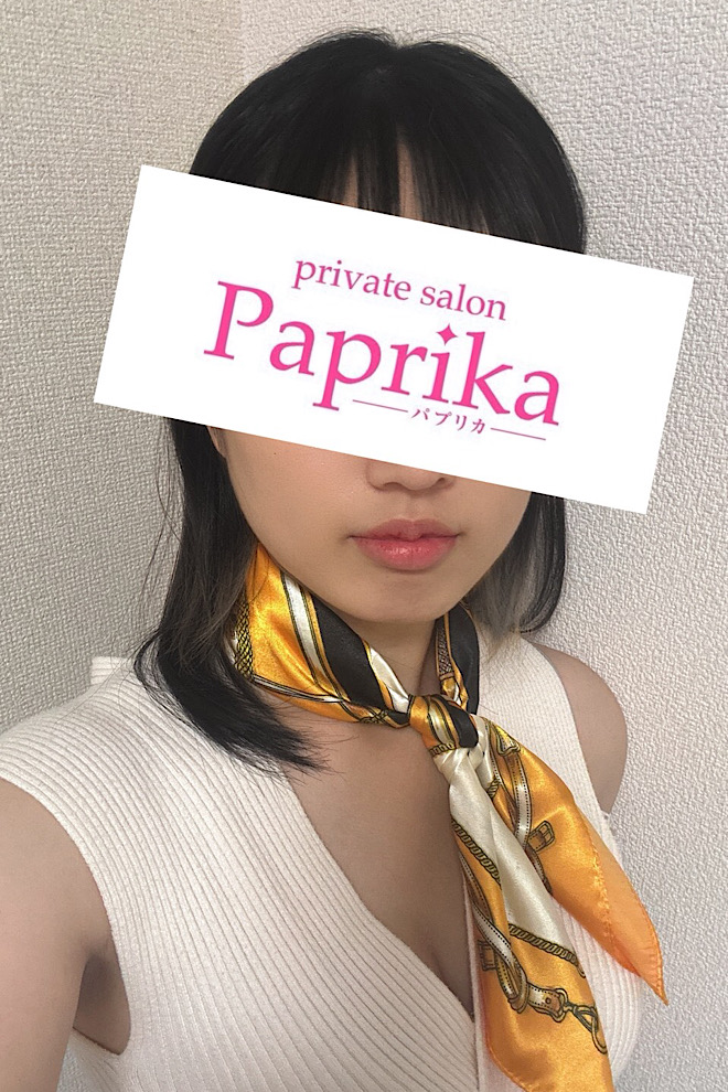 しずく 20歳/155cm/Eカップ