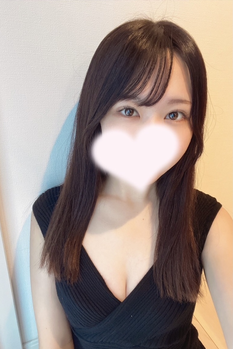 るな(新人)超清楚系 アイドル系 写真3枚有り